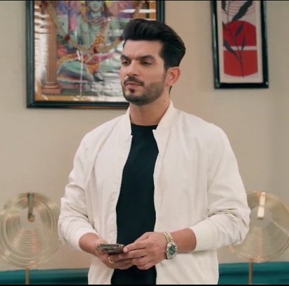 RuanHussein's tweet photo. Despite his being busy with #LaughterChefs which everyone enjoys watching, he doesn't neglect any scene from #Pkpass his performance is the same from the first epi until now👏💯

@Thearjunbijlani All appreciation and thanks to u for the effort u put in to make us enjoy watching❤ https://t.co/iudLsjLogH