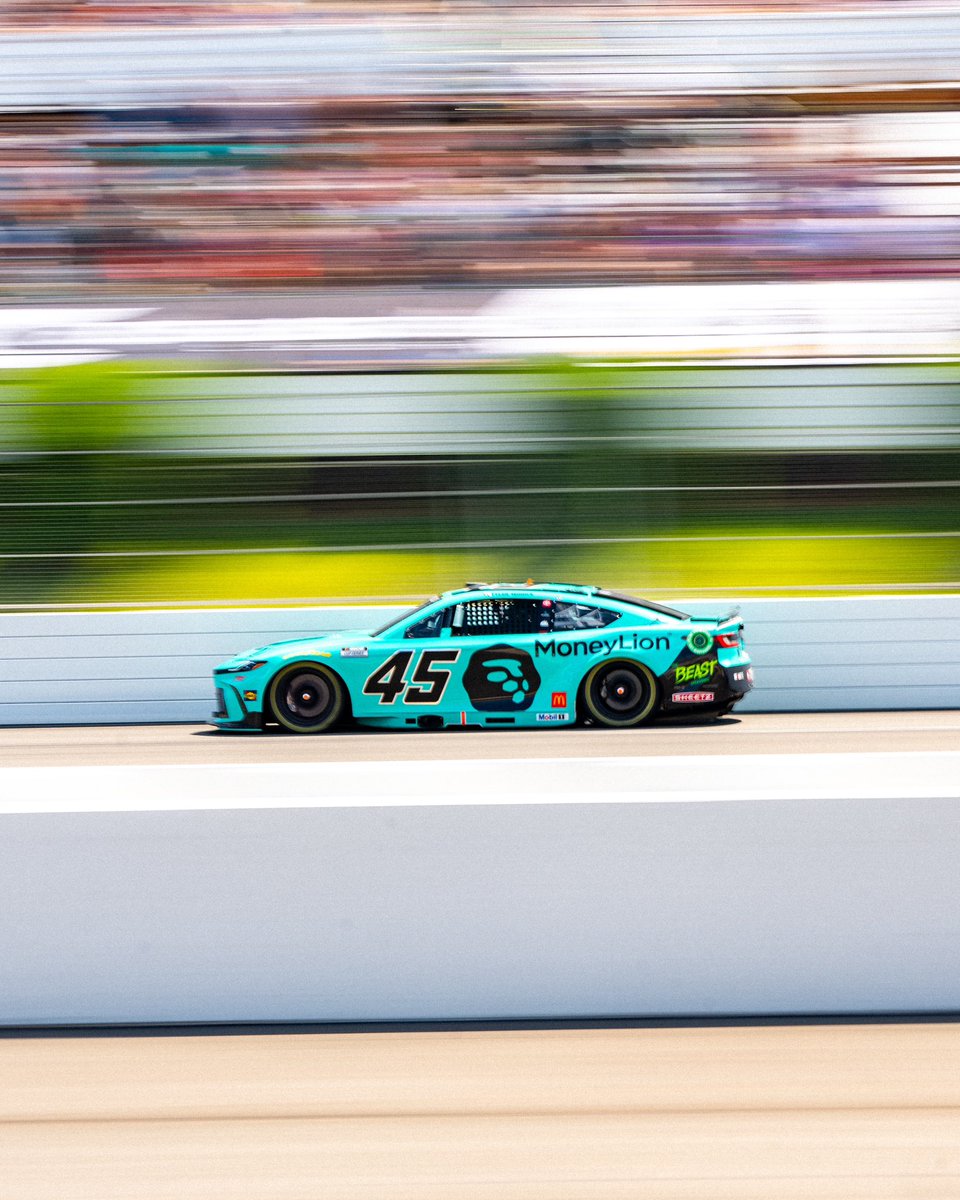 Tyler Reddick tweet media