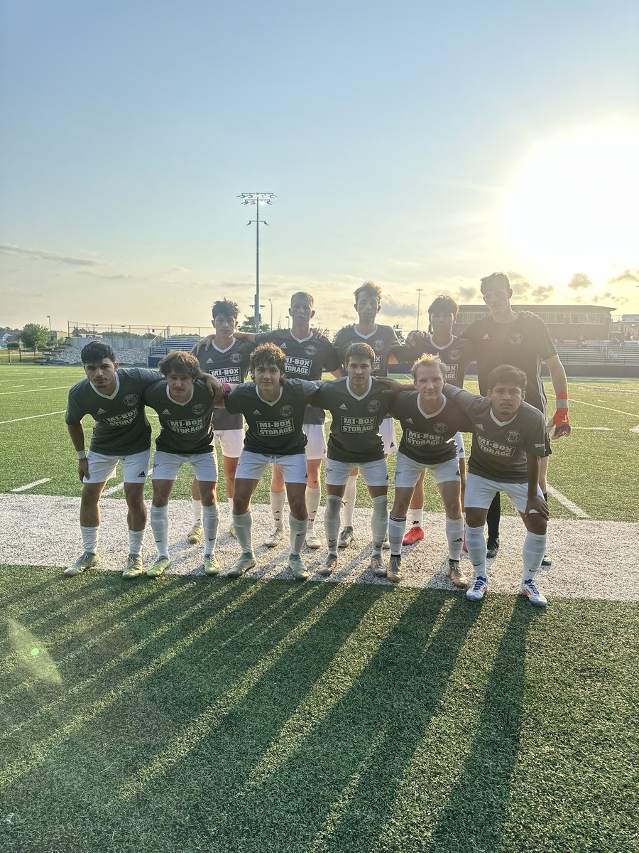chicagoghostfc's tweet photo. Underway in Racine.

#chicagoghostfc | #vamoslasrosas https://t.co/YCQKlnNfdf