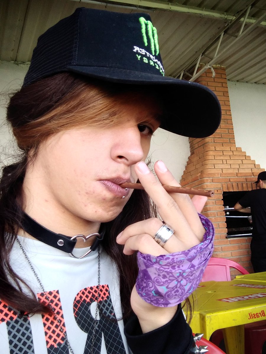 batyuri's tweet photo. Chá de bebê do @jeffalmeidacantor e fut em Guarulhos #futebol #quadra #roles #rolezin #rolezemo #rolededomingo #domingo #domingou #dominguemo #teen #teenager #teenlife #batyuriplays #emo #emocore #emoteen #emocute #emobr #emolife #emostile #emoboy #emoscene #emoroles #rock #alt https://t.co/nx7tDC7x4G