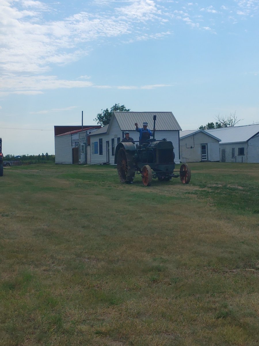 daver_rose's tweet photo. Sunday done right. @EAksomitis #saskmuseumday #family https://t.co/qUfCvsqvIS
