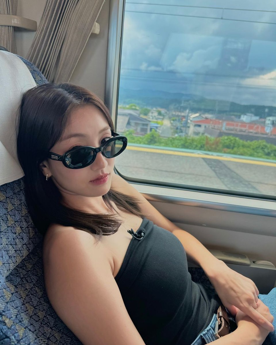 지효 tweet media