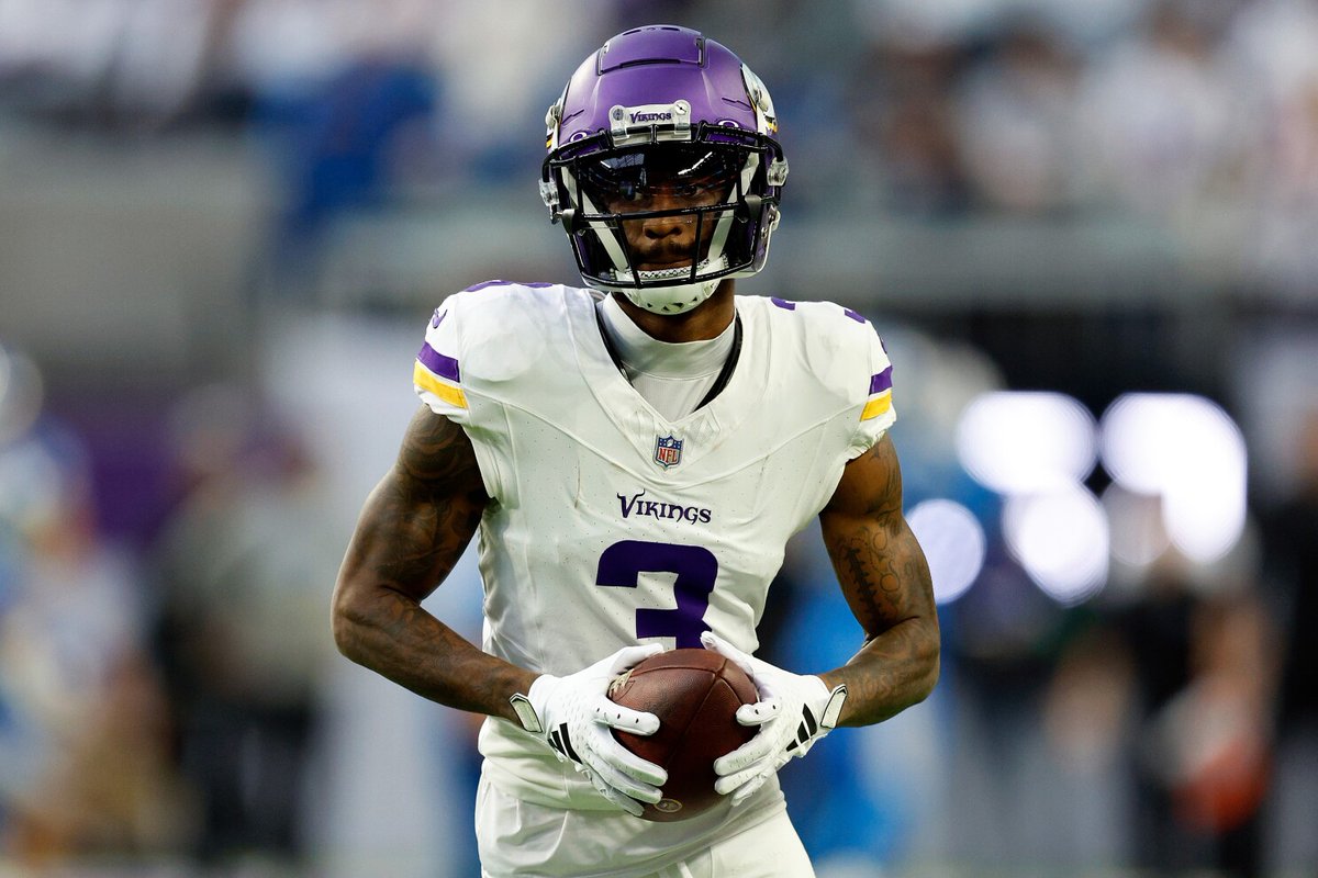 NFL_DovKleiman's tweet photo. 𝐔𝐏𝐃𝐀𝐓𝐄: Jordan Addison was found in a white Rolls-Royce blocking the number one lane of the freeway "asleep behind the wheel."

Addison was arrested at 11:36 PM and was later released at 1:36 AM following the completion of a DUI investigation.

This comes just six days after teammate Khyree Jackson was involved in a deadly car wreck.

(via @ladailynews)