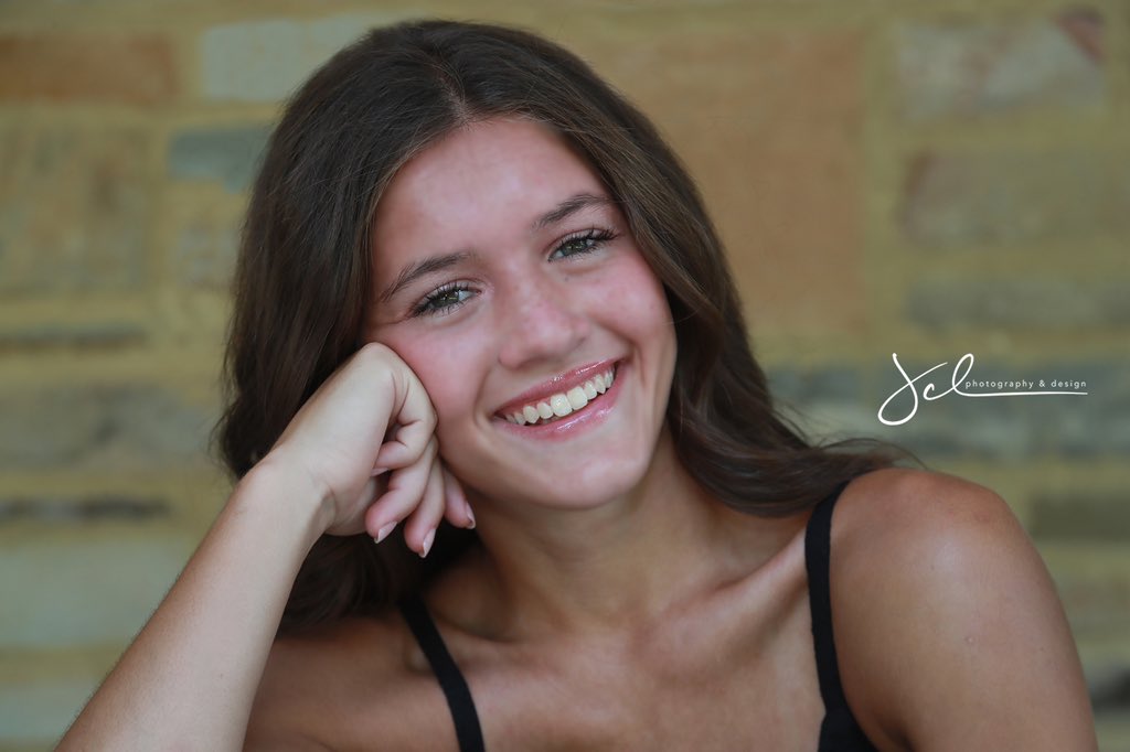 jclphotodesign's tweet photo. Had a tremendous Senior Session with Ayla M. - this young lady in the Penn Trafford Class of 2025 is destined for BIG things! 

https://t.co/2XGUleRdND https://t.co/ot6B4eplWa