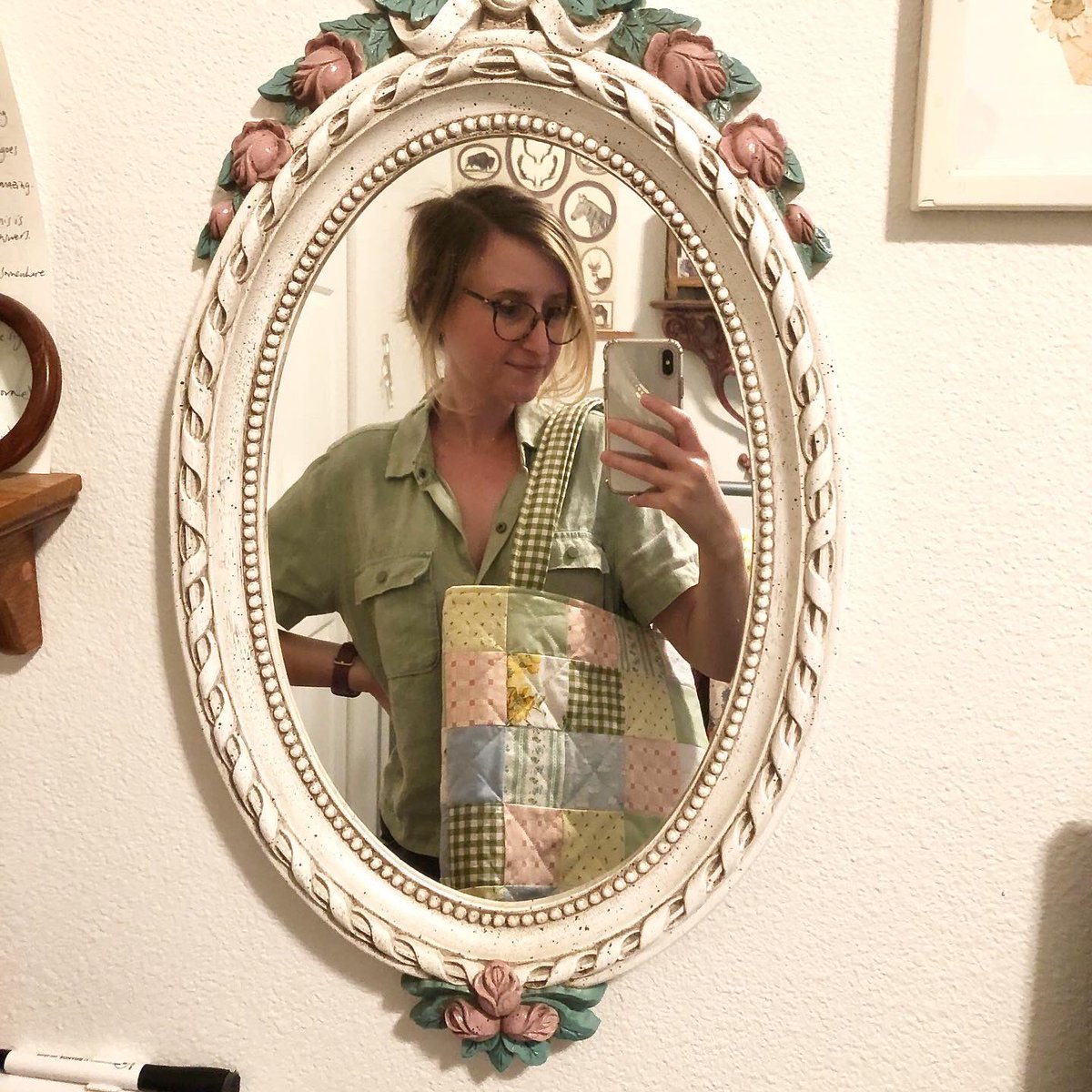 krsextonart's tweet photo. This weekend’s make! It was going to be a spring/summer wall hanging to go above my desk, but I changed my mind and made it a quilted tote instead! A little cottagecore, grannychic vibe using mostly thrifted fabrics. The geese being my favorite of the bunch. https://t.co/kGCoaoezPV
