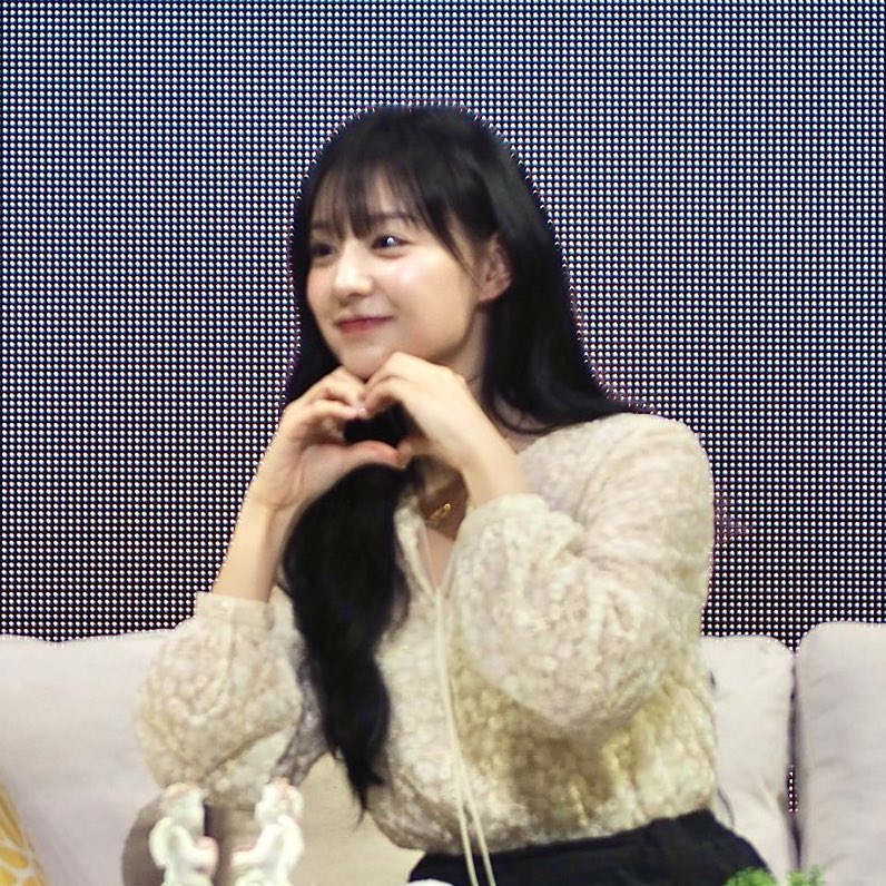 반달 tweet media