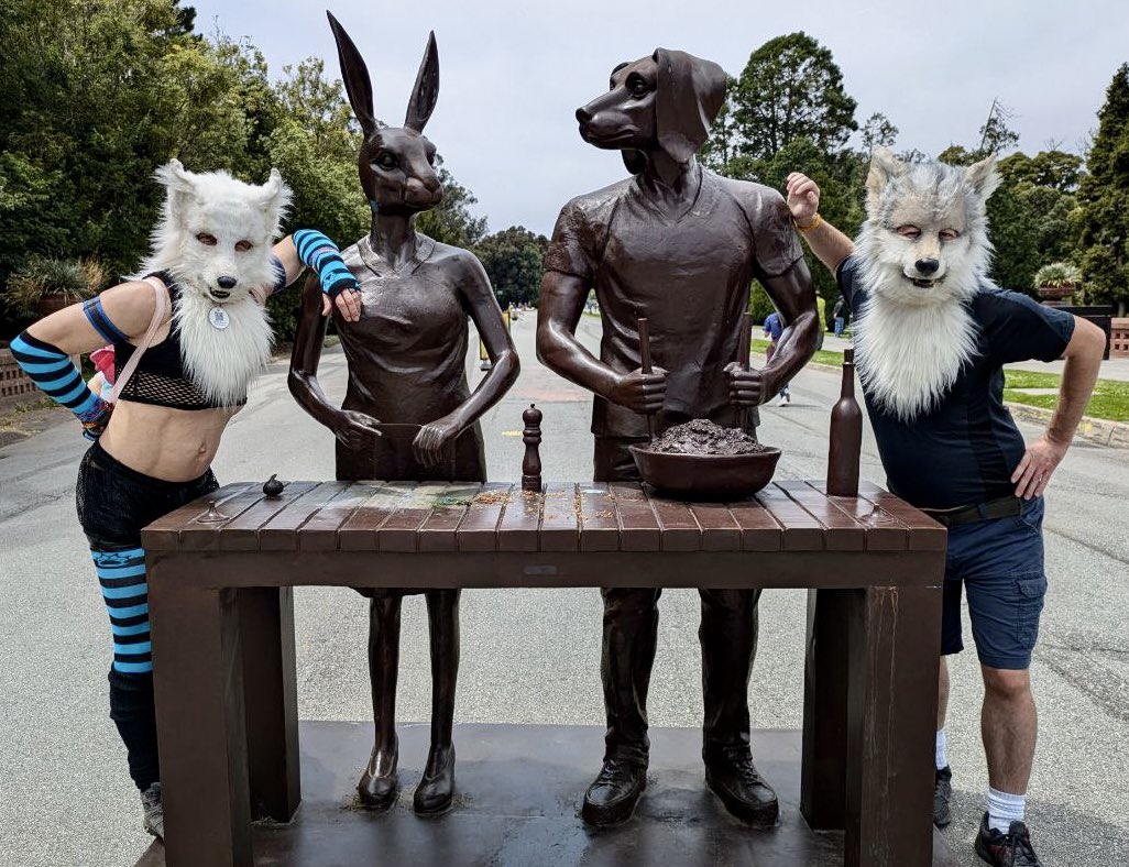 Art in San Francisco's Golden Gate Park today: bronze bunny and dog. We added the wolves. In the Anthro world, all love is possible (wolf @spottacus on L, <a href="/SaigonTheKomodo/">FemmyWaff (Saigon) ❤️🐺 🔜 DoreSF</a> on R; heads by @MagpieBones, spotti's stripey sox by <a href="/AngyPaws/">Angy Paws - 🧱🔥🍾</a>, sculpture by #GillieandMarc) #LoveTheLast
