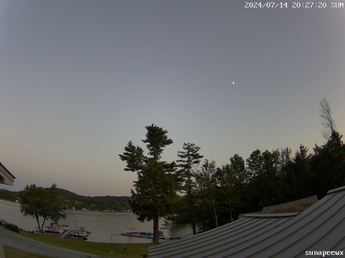 sunapeewx's tweet photo. 14 Jul 2024—Good night #Sunapee. The sunset tonight was at 8:27 PM. The forecast low for tonight is 68ºF #NewHampshire #weather #NHwx https://t.co/LqOWiuewIj