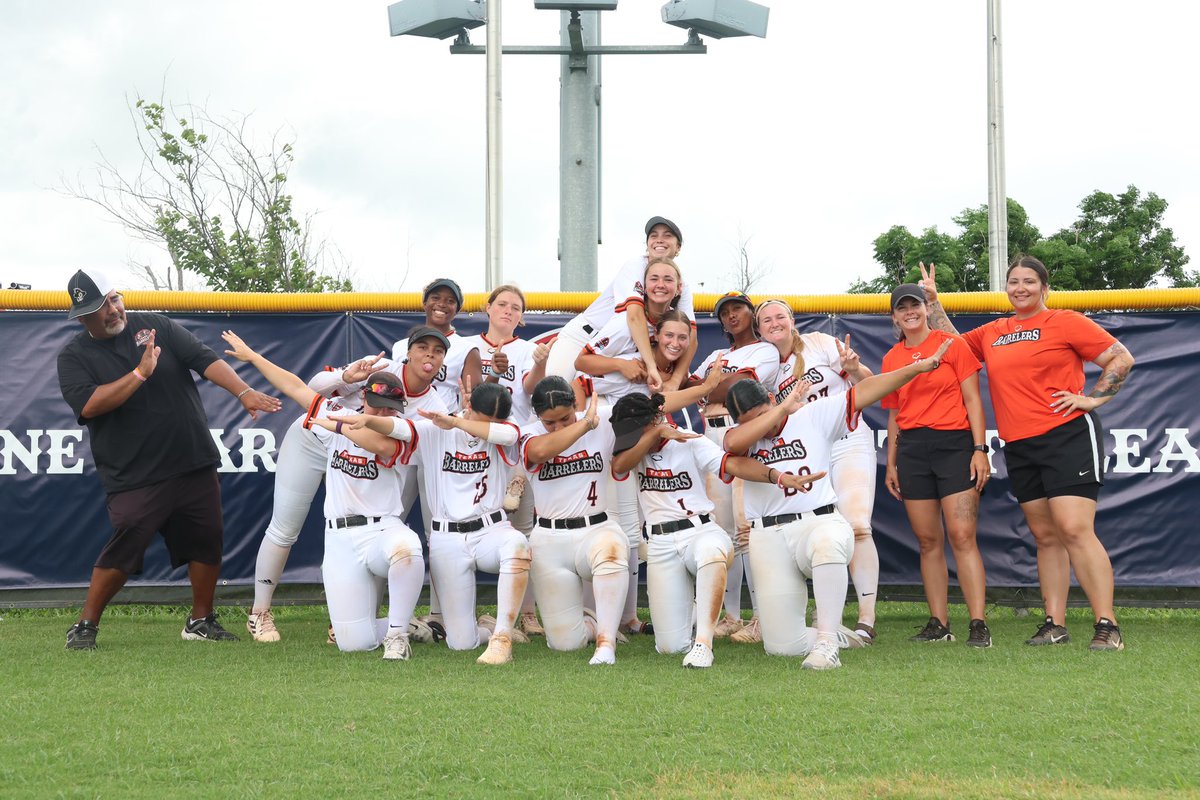 To our first season here in Texas…it has been an amazing summer watching players grow, compete and create lasting friendships!
#team #lonestarstateleague #softball