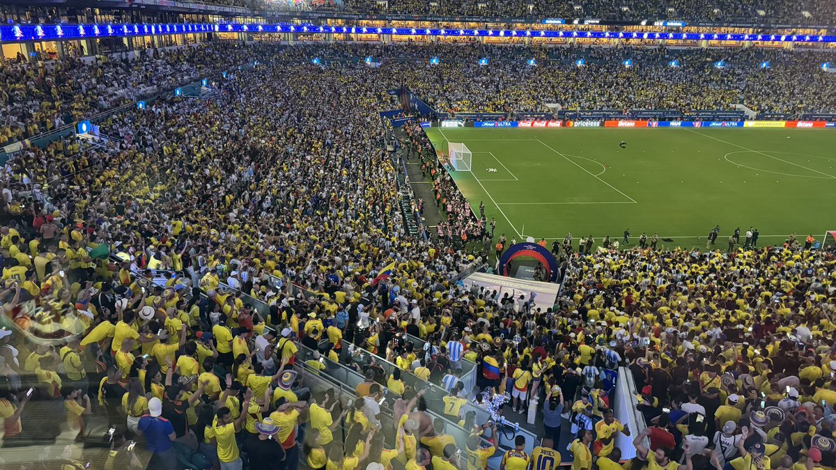 Miguel Layun tweet media