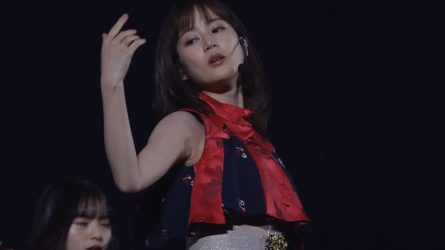 生田絵梨花　腋 