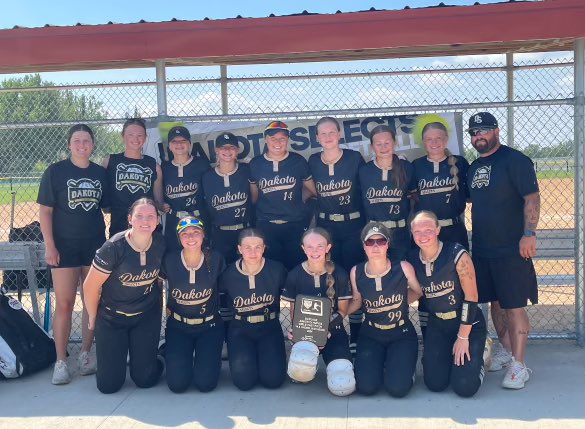 VerwestMark's tweet photo. It was a very hot but fun weekend of state fast pitch in Bismarck! Girls won the first 3 but came up a little short and finished with 3rd in state. Hadley’s fan club is pretty impressive! As always SUPER proud of you Hads! ❤️#27 https://t.co/19bAobMOsr