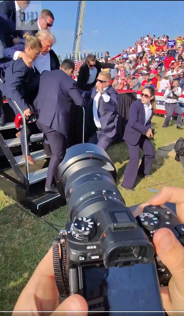 RonOLV's tweet photo. @dvdaltizer Someone has asked about the lens, and yes it was a 24-70 as we can see on it: https://t.co/ols30ZWDe2 https://t.co/hymzWaaECb