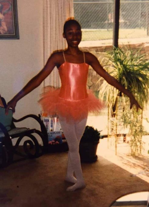MsFaceDownAssUp's tweet photo. This is a Barber girl here. My cousin Adriene -Duke Ellington grad and Alvin Ailey dancer. #FromThisToThis https://t.co/DlAzXFodHS