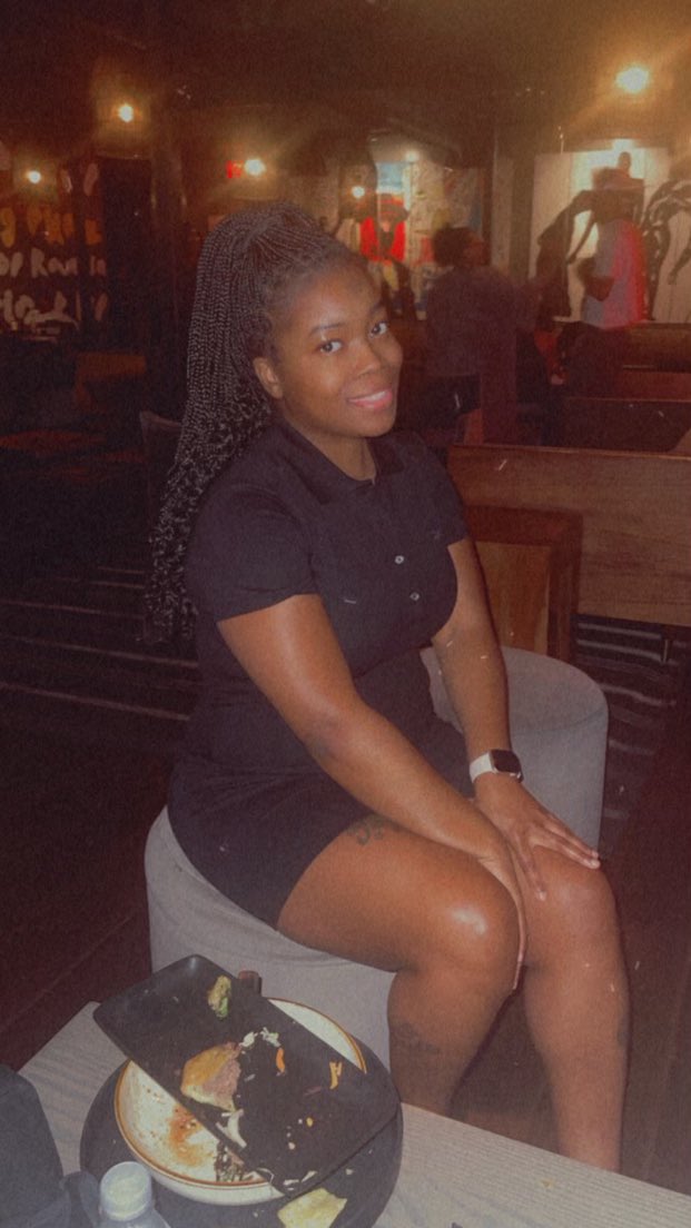 Pardi_Prissiii's tweet photo. All black u know how it go #LooksCanKill https://t.co/sgBRE026Cx