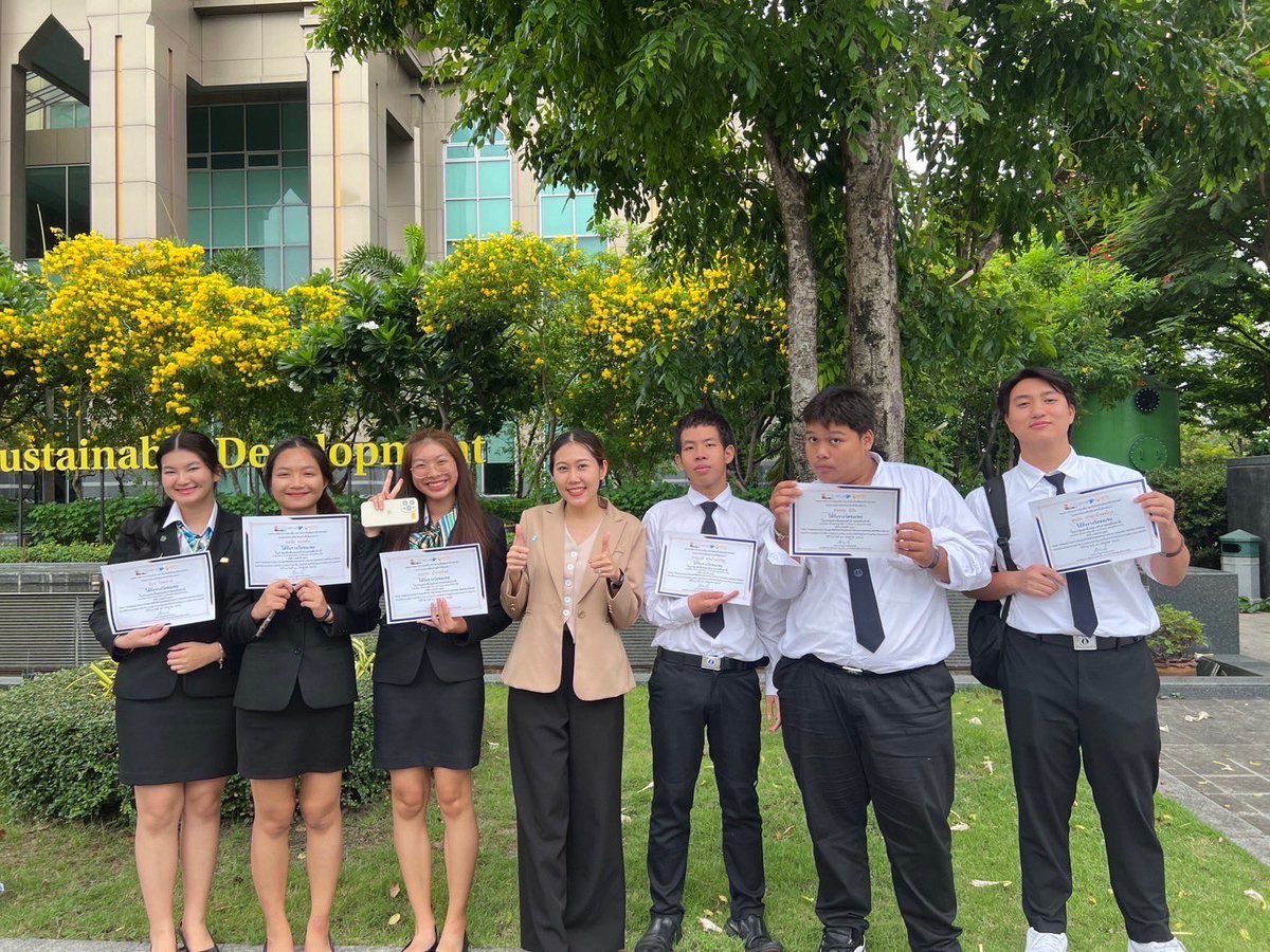 DPU_THP's tweet photo. 🎈 #เด็กท่องเที่ยวโรงแรม เค้าทำถึงอีกแล้ว🎉 นักศึกษา #freshy67 ชั้นปีที่ 1 #คณะการท่องเที่ยวและการโรงแรม และพี่ๆชั้นปีที่2-4 ไปแข่งขันตอบคำถามระดับชาติ ด้านการท่องเที่ยว ที่NIDA เป็นส่วนหนึ่งของการเรียนเตรียมความพร้อม
🏅โดยมีนักศึกษาได้รับรางวัลชมเชยทั้งหมด 2 ทีม https://t.co/HTvEpFrrTS
