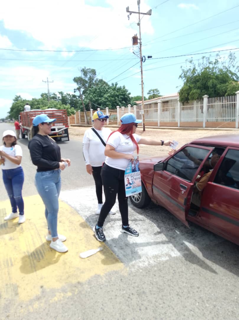 AlfredoABM's tweet photo. #14Julio

Seguimos llevando el mensaje del cambio y la esperanza en nuestro Municipio Mara. Este 28 de Julio todos a votar por @EdmundoGU en la tarjeta de la UNIDAD. #ADelante https://t.co/TbhAJffJyu