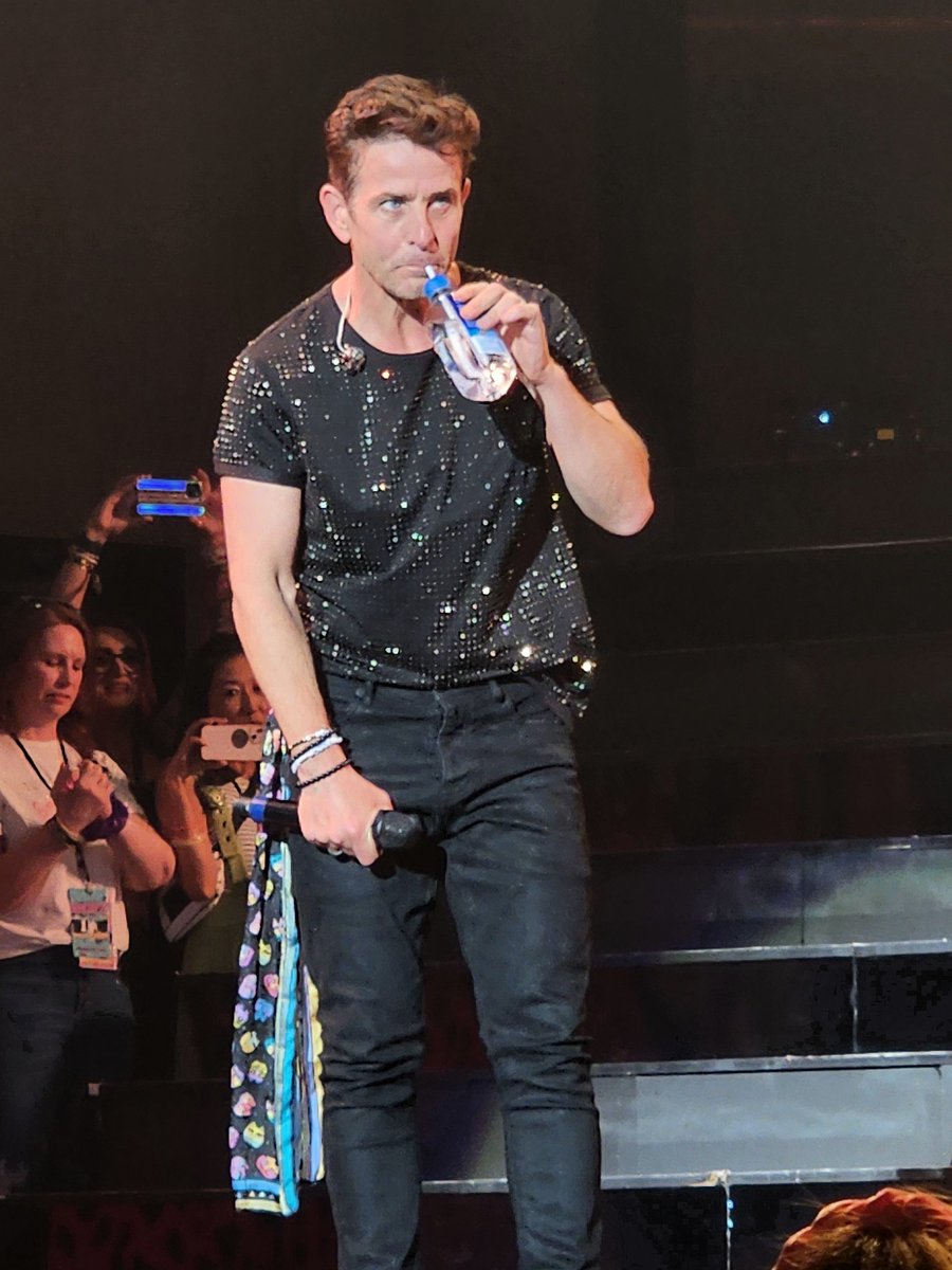 JoeysPackage's tweet photo. #MACATTACK 
Happy Sunday, all! A new week is coming, and it's been hot ☀️ out there, don't forget to hydrate! - T
#MagicSummer2024 #JoeyMcIntyre #JoeMcIntyre #NKOTB https://t.co/cdNkes7oAI