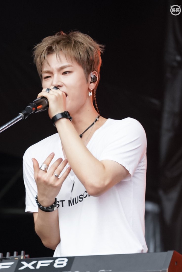 js_joo__Xd's tweet photo. 240714 LuckyFes

かっこよかったです‼️‼️‼️ほんまに

 #정수  #jungsu  #XdinaryHereos  #엑스디너리히어러즈 https://t.co/ul8UM6p17m