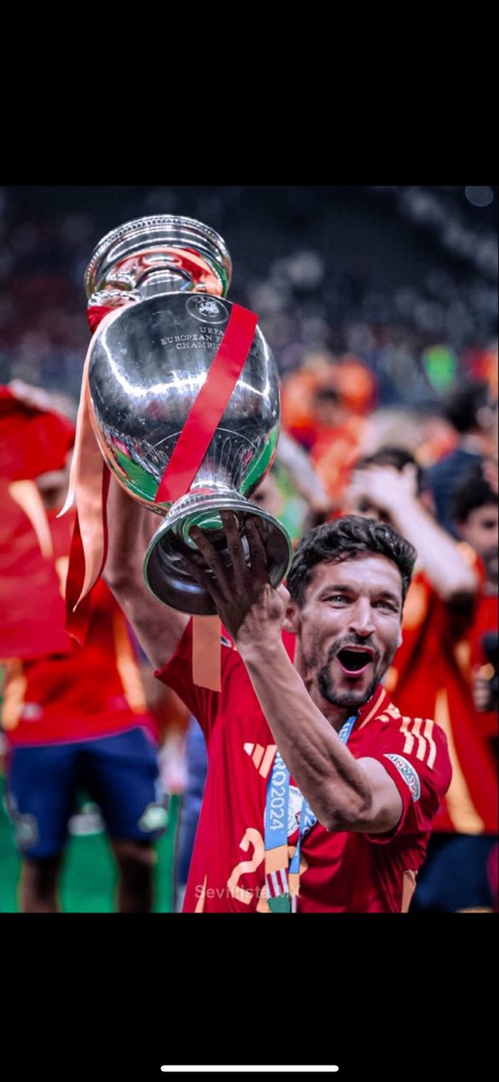 JoseDaBarroso's tweet photo. Jesus, por favor, vuelve a quitarte la barba y ten 20 años. @JNavas https://t.co/ANEHYPvsFY