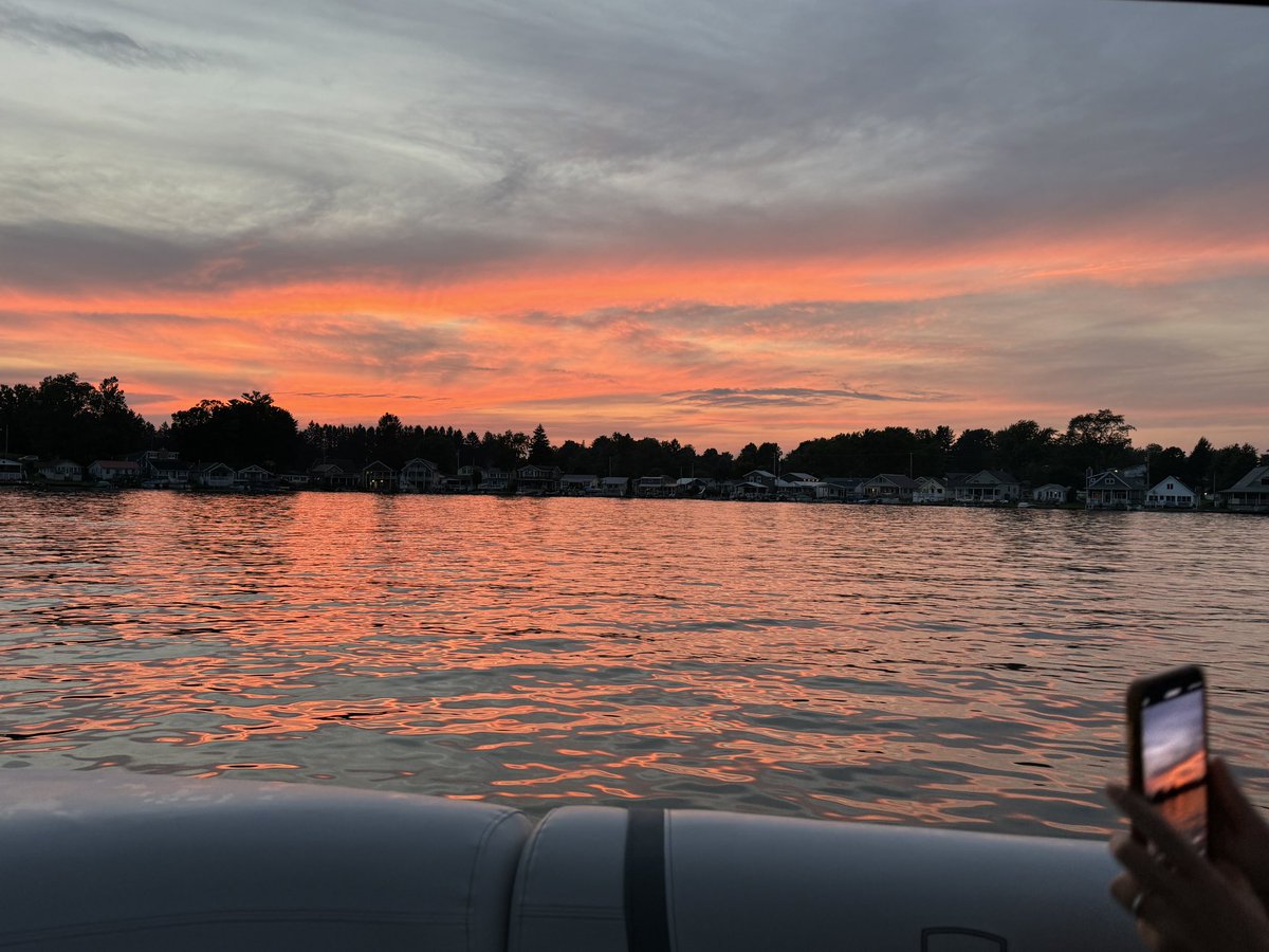 joemillerwired's tweet photo. #gorgeous 
#limelake https://t.co/VBlA6Ls0lP