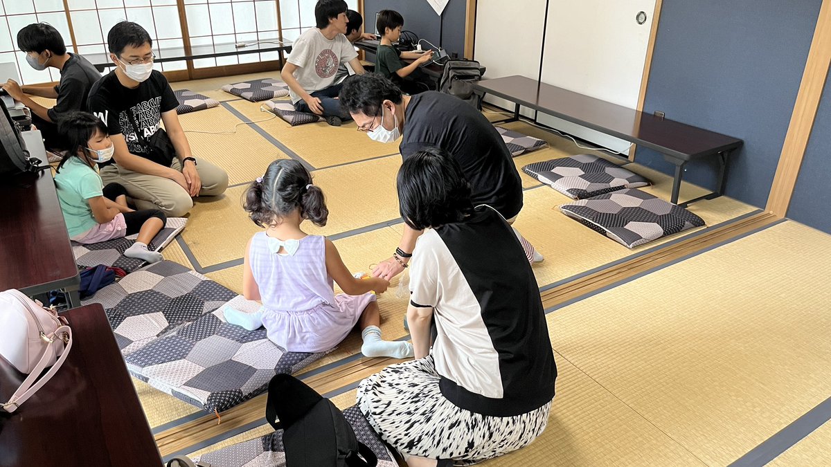 Tebasaki_lab's tweet image. CoderDojo香椎に来ました!
#CoderDojo香椎
#CoderDojo
#CoderDojoJapan