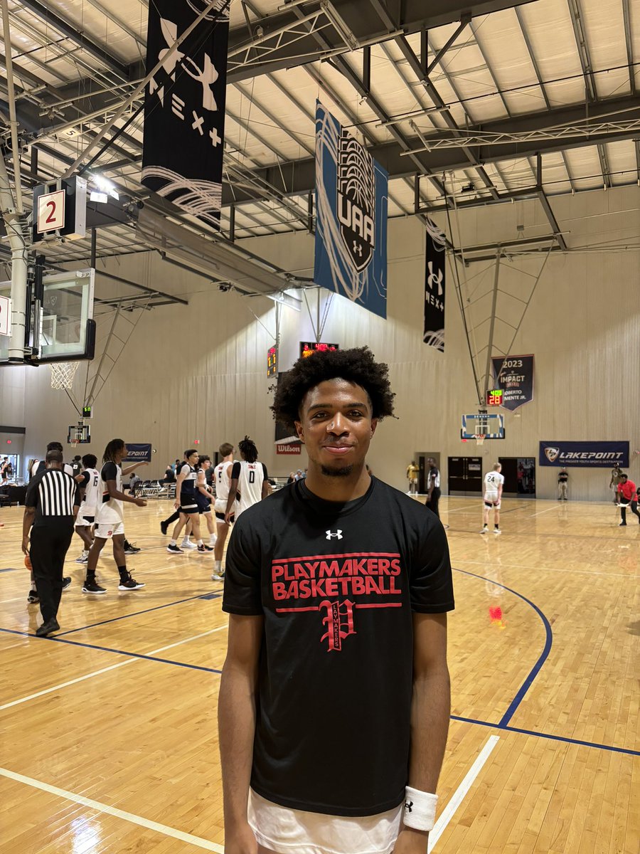 Vaplaymakers (@vaplaymakers1) on Twitter photo Everett Jones had him a weekend. This young man played the PG position with poise this weekend. Friday thru Sunday he was the best PG in the building. His stats says so and if you watched the games he showed you. He avg 6 assist a game and over 12 ppg. <a href="/RiseCircuit/">UA Rise Circuit</a> <a href="/VaPlaymakers/">VA Playmakers</a> Everett Jones had him a weekend. This young man played the PG position with poise this weekend. Friday thru Sunday he was the best PG in the building. His stats says so and if you watched the games he showed you. He avg 6 assist a game and over 12 ppg. <a href="/RiseCircuit/">UA Rise Circuit</a> <a href="/VaPlaymakers/">VA Playmakers</a>