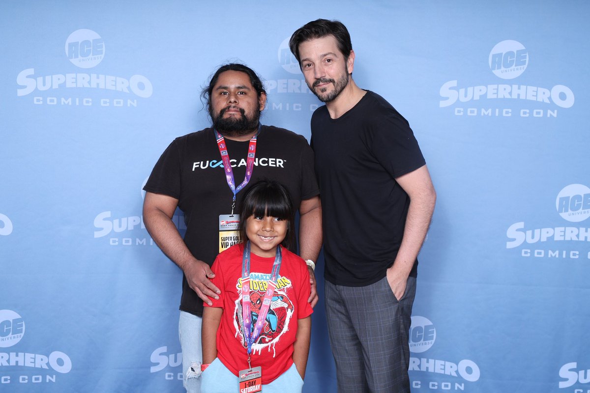 PauknRoses's tweet photo. Went @Superhero_CC #PMXSuperhero with my baby cousin last month and got to meet #DiegoLuna, #PomKlementieff, #ImanVellani, and #TatianaMaslany https://t.co/Ubg7stibZT
