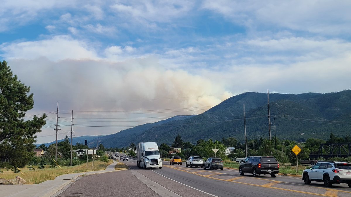 TonyBynum's tweet image. Looking south east from Milltown, near Bonner, MT #mtwx #wildfire #mtfire