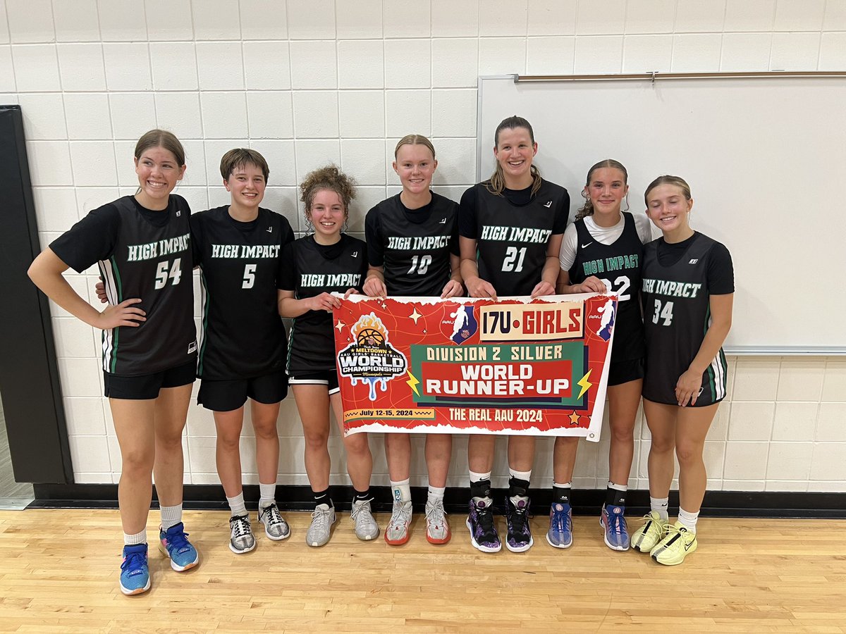 High Impact 11th grade team finishes up their season with a runner up finish at the Meltdown Tournament. Great season girls!
