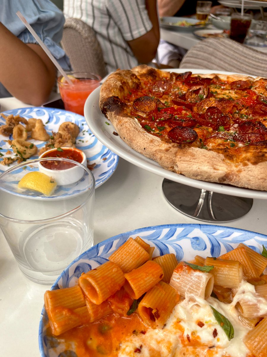 Div 𝝑𝝔 tweet media