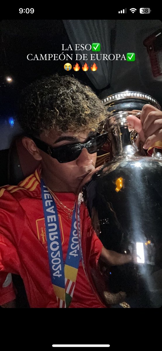 Este niño es la cabra HAJAJAJAJAJAJAB