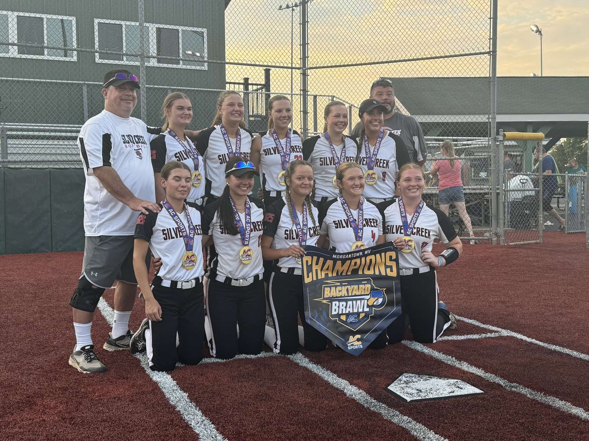 EmmaBogacki's tweet photo. What a weekend! My team went 7-0! I had a walk off hit to put us on the board in the semi final game today! 

Batted: 0.583! 4 RBI's 
Pitched: 16 innings w/ 31 k's! 
@Pitt_SB @PITTcoachallard @Coach_LWood https://t.co/LaWlXbbRrt