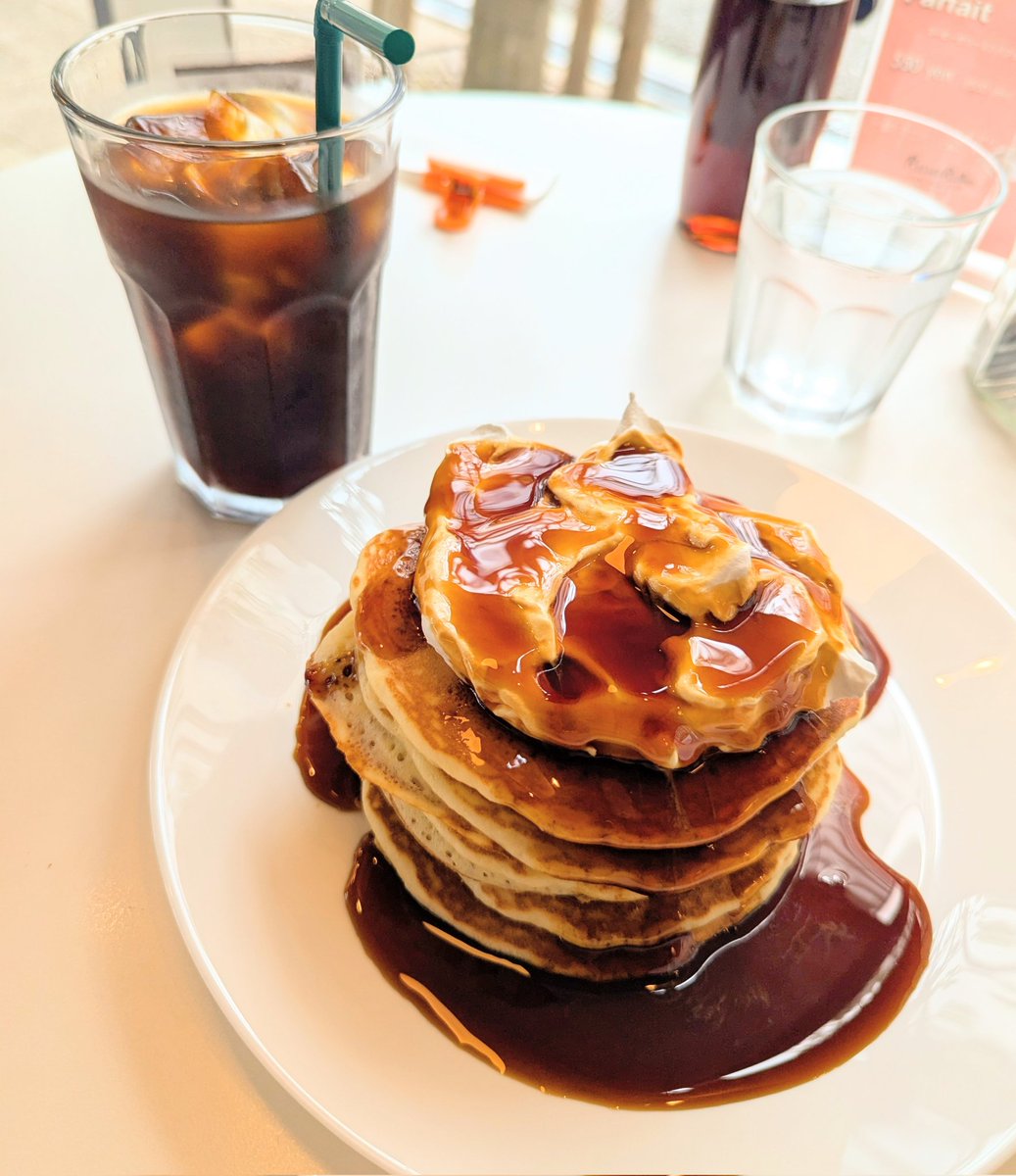 emi_4625's tweet photo. 12日〜14日まで3日間福岡楽しかった！
食べたいものをひたすら食べたら全部炭水化物だった笑 https://t.co/uoT0iX31yL