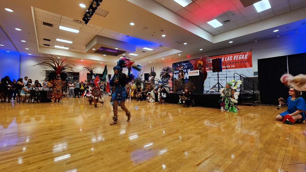 WeAreUnidosUS's tweet photo. We’re bringing our community together in Las Vegas as we kick off the #UnidosUS24 Annual Conference, one of the largest convenings of Latino leaders and allies! Our Time is Now! ⏰ https://t.co/Bv0lmMM341