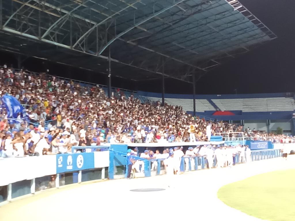 Roilancu1's tweet photo. Ya era hora, ya era hora!!!
Ya era hora, ya era hora!!!
#Team505
#LaHabanaViveEnMí https://t.co/q2KaSvFUpI