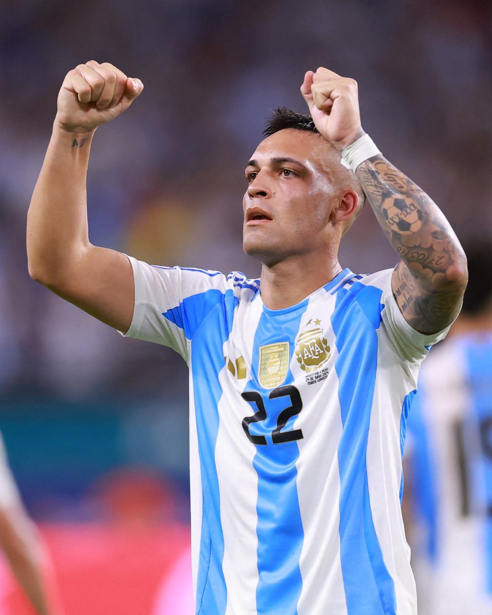 tvmaxdeportes's tweet photo. GOOOOOLL DE ARGENTINA 🇦🇷🇦🇷🇦🇷 Lautaro Martínez al 112’ abrió el marcador. Argentina 🇦🇷 1-0 Colombia en la Copa América. #FullCopaAmerica #Fullfutbol #Copaamerica https://t.co/0UausJX4BA