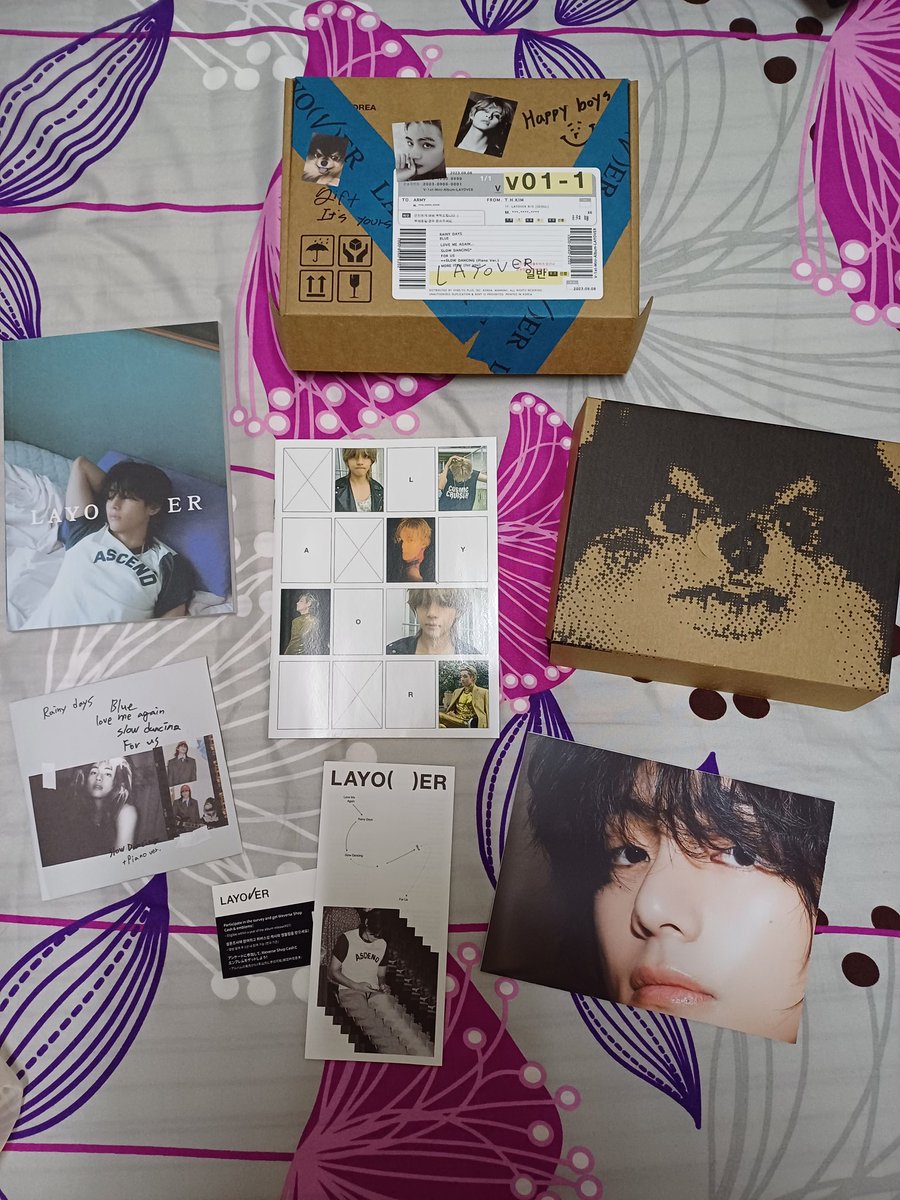 geniuseokjin's tweet photo. 🌟🌟 WTS 🌟🌟

BTS Jungkook Golden PC
All 4 for RM10

BT21 Shooky fur standing doll RM15

Taehyung Layover album RM5
You get what you see on the pic

#pasarBTS #myARMYjual @BTSMarketMY https://t.co/SDH74fMHj4