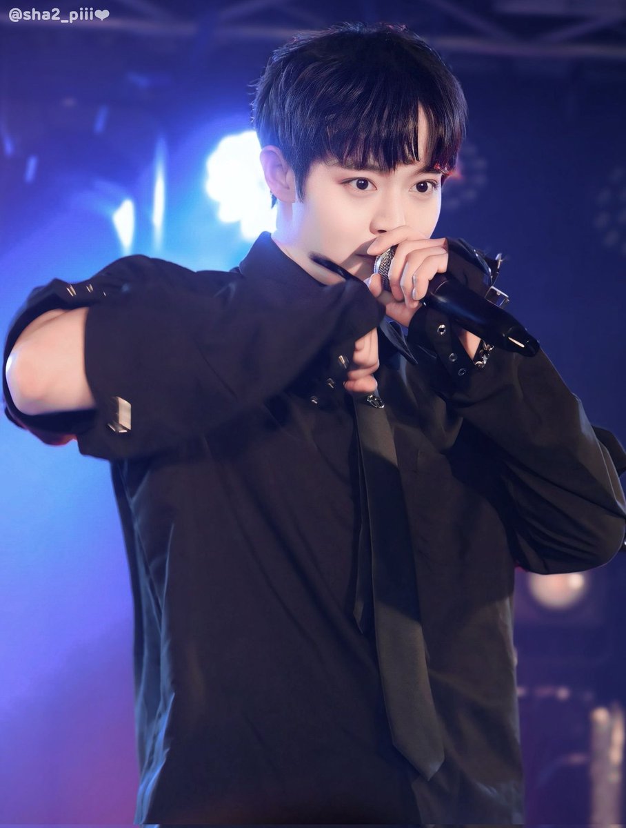 sha2_piii's tweet photo. ♡2024/07/13 1부♡

오빠은 역시 얼굴천재데스네🦈🩷·˚ˎˊ˗

#triger #SHARKT #트리거 #샤크티
@trigger_jp https://t.co/g6lCn4jjl3