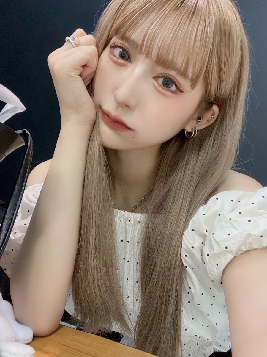 03764120mfmr's tweet photo. おはようございます
sye good night
魔法はまだ解けない
#MoreOneNight
#リトちゃんはじめます https://t.co/rxuHr082jp