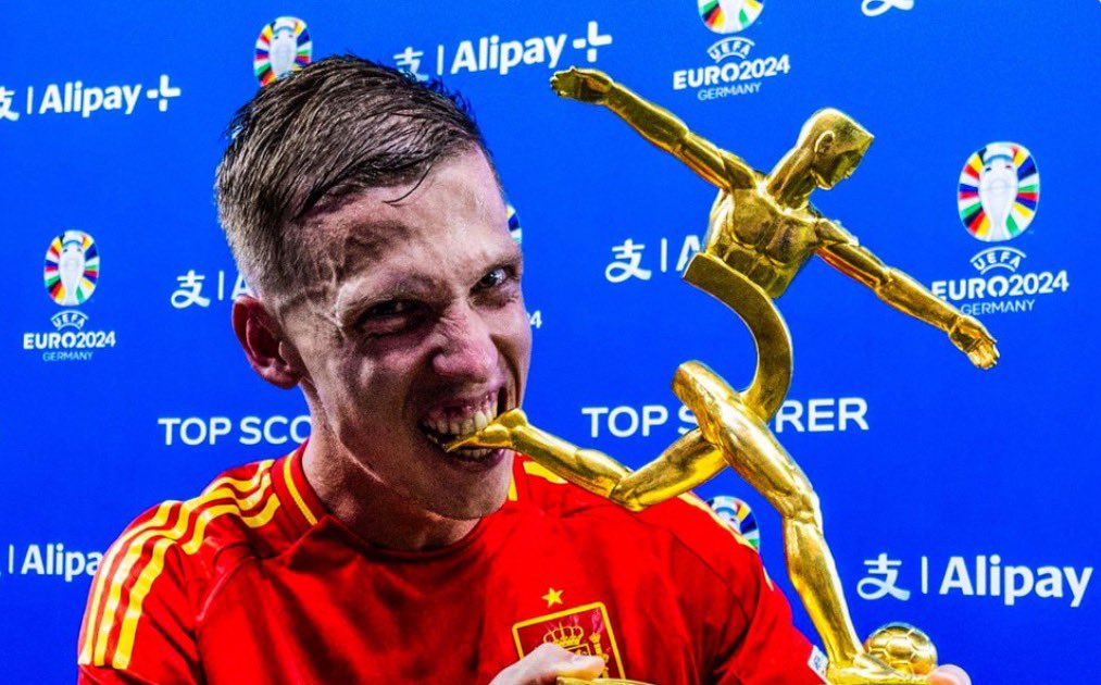 SoccerWorld_N's tweet photo. OFFICIAL: Dani Olmo wins EURO 2024 top scorer award https://t.co/MihrF2EkUL
