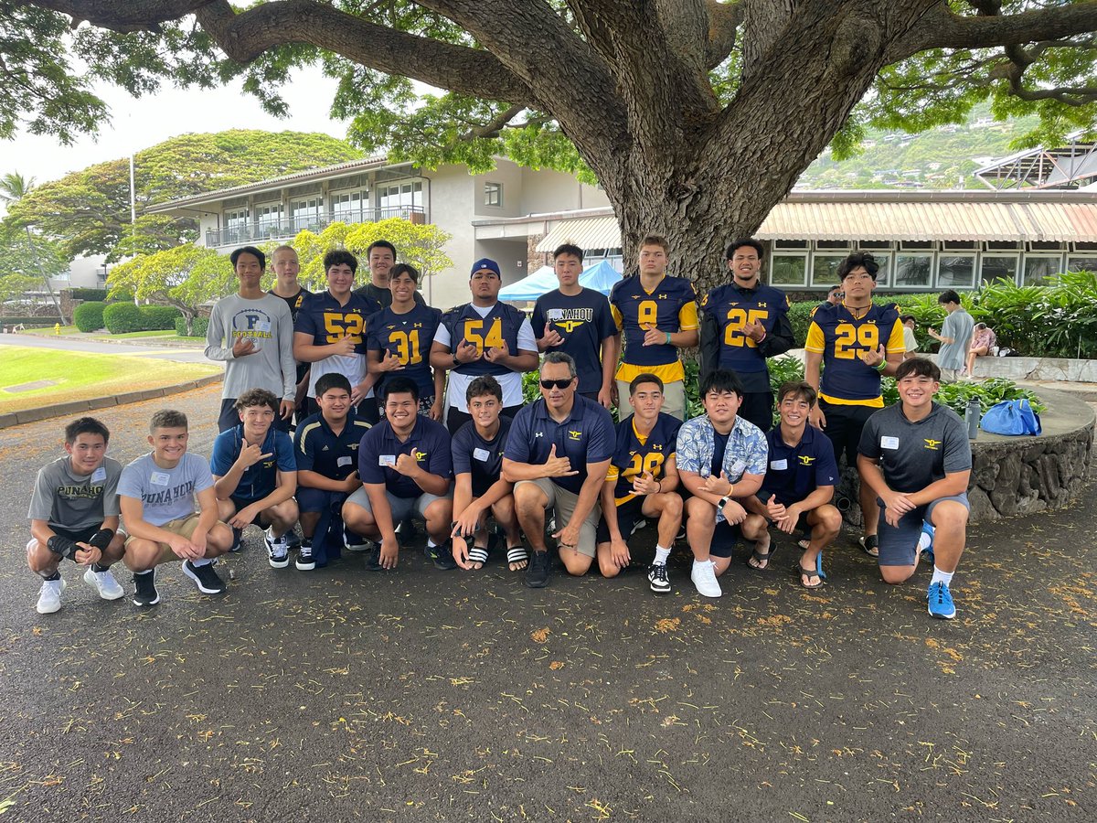 Punahou Football (@punahoufootball) on Twitter photo A weekend of service for many of our players — as Ho’okua’āina lo’i workers and volunteers for the <a href="/PunahouPFA/">Punahou PFA</a> New Family Social #sonsofoahu #punahoufootball A weekend of service for many of our players — as Ho’okua’āina lo’i workers and volunteers for the <a href="/PunahouPFA/">Punahou PFA</a> New Family Social #sonsofoahu #punahoufootball
