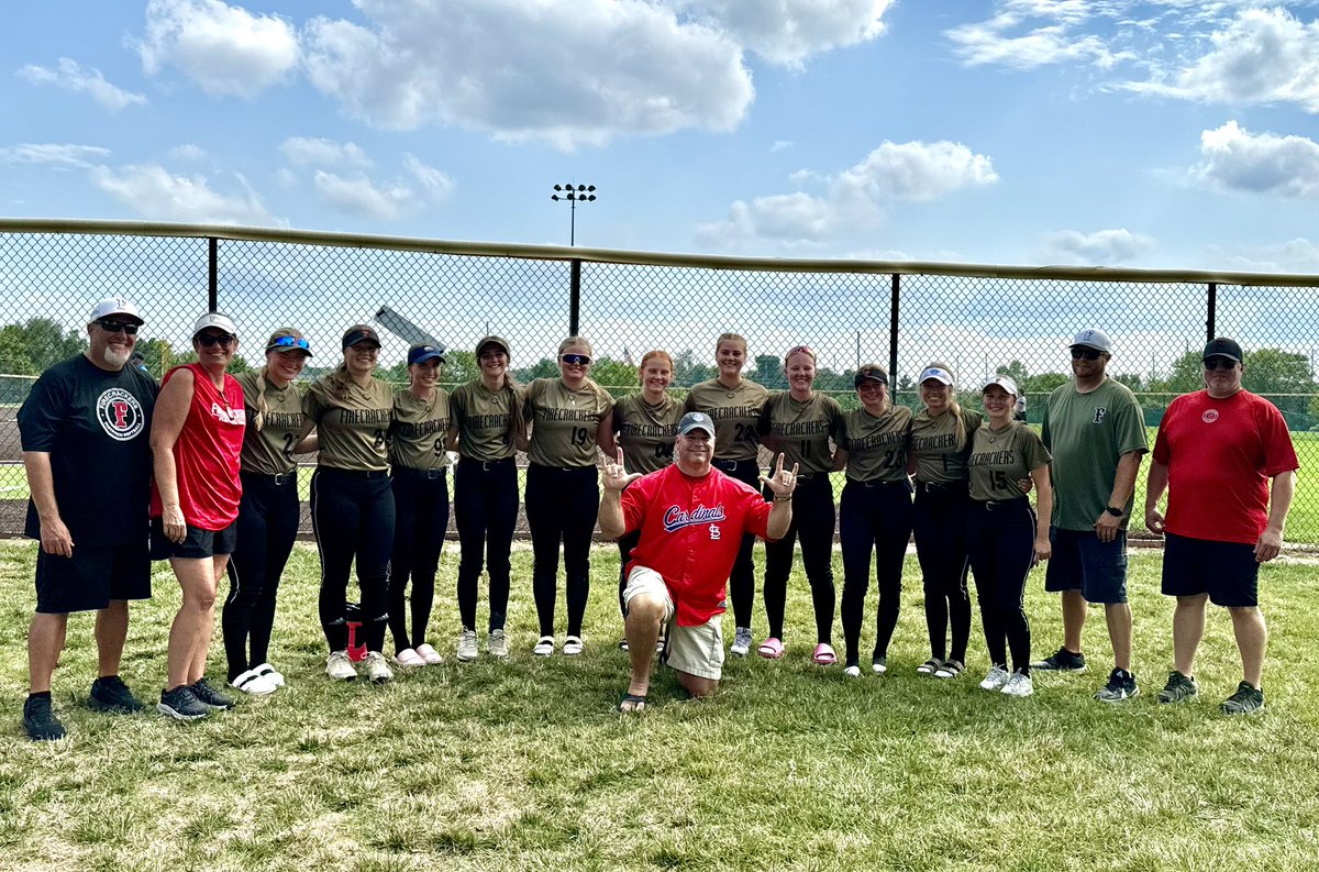 IL_Firecrackers's tweet image. The @Il_Firecrackers wrapped up our summer season today with a 22-9 record. Thanks to our coaches &amp;amp; all of our fans who cheered us on this summer! Shout out to our four 2024s as they continue their academic &amp;amp; softball careers in college! See you back at the fields this fall! 🧨🧨