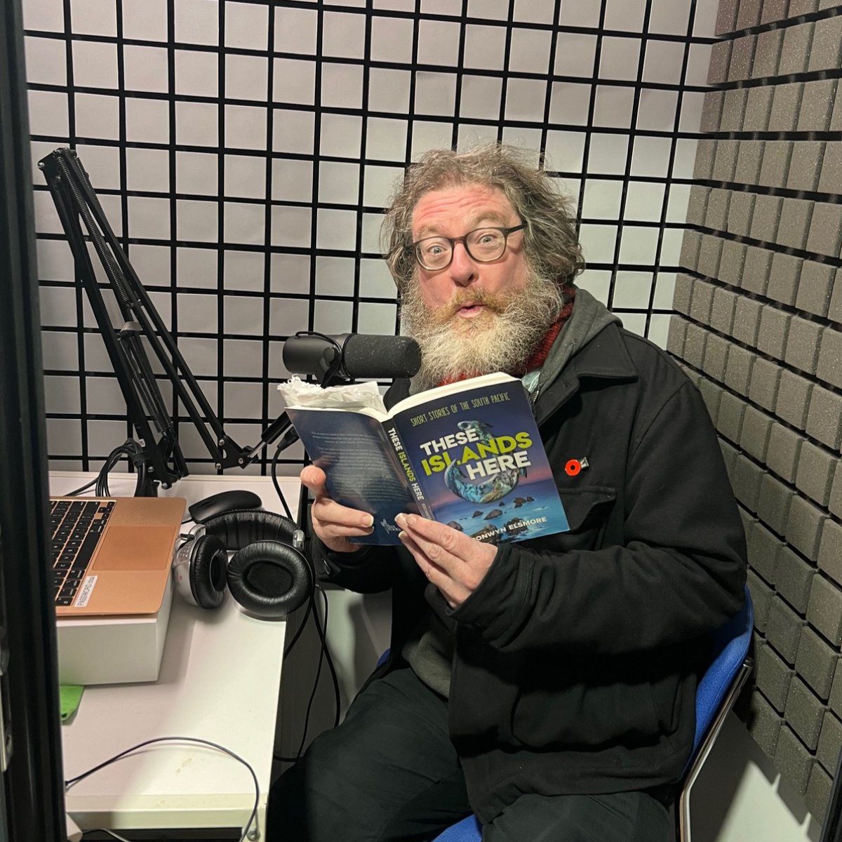 audiobooksnz's tweet photo. https://t.co/ypNf4WwZOI
This week, we have another wonderful audiobook that @Audiobooks NZ  for you.

These Islands Here
By @Bronwyn Elsomore
Narrated by @Lana Garland and @John Leigh. https://t.co/0w8apPUPLf https://t.co/HZD9cqRCJH