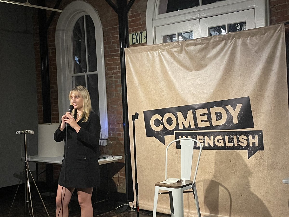 comedynenglish's tweet photo. Prev @santamonicahi
Chris Dunham's "student"
@robdarocha's "Spanish"
Sarah Cortina's "writing"
@michaelmagid's "advice"
Next 1 Tues July 16th 8:30pm w/ Caroline Hanes, Drea Meyers & more!
Tix Here - https://t.co/6bkqQqKaNk
#hostel #santamonica #eventsLA #lacomedy #eventbrite https://t.co/bcHgELNsGY