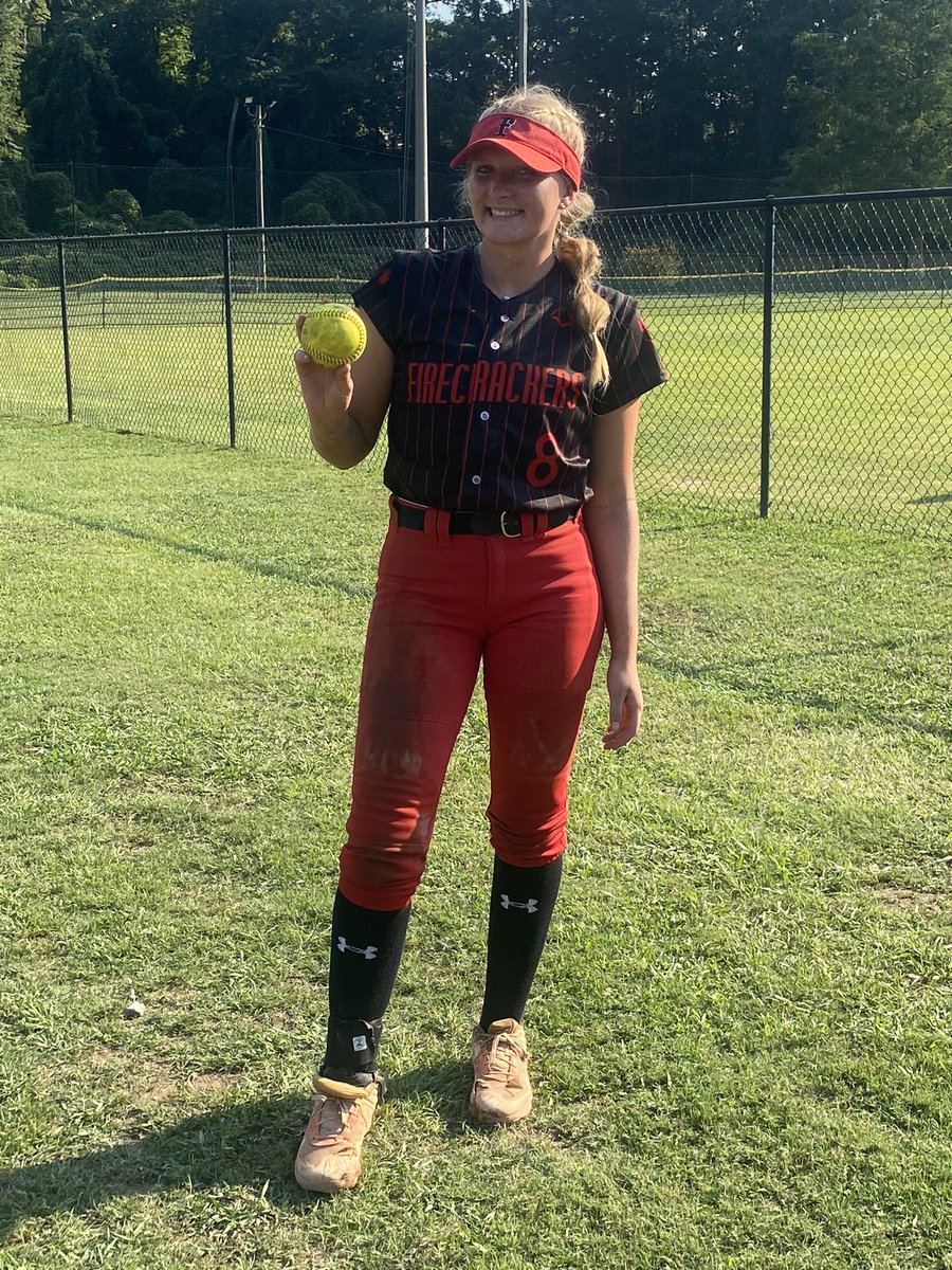 molliehanson26's tweet image. Super proud of our performance in the Heart of Dixie tournament. I was able to contribute 3 2B, 1 HR, 1 sac bunt, and 6 RBI’s.  Thanks to the coaches who stopped by to watch us compete!
#FCFF
@firecrackers26 
@AJDaugherty1
@Acozart44 
@CoachKRyman