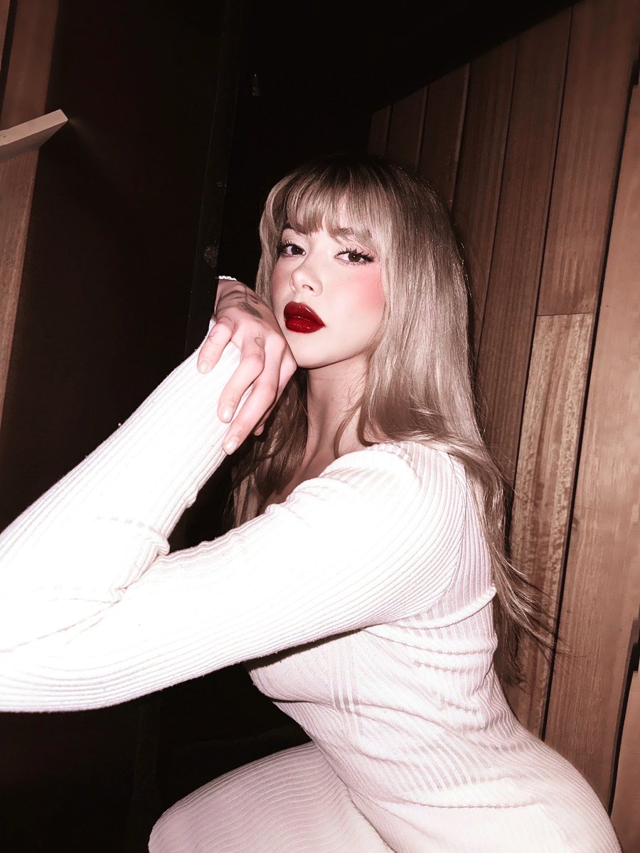 millaraygld's tweet photo. 💄💋 https://t.co/ok36mz4k3b