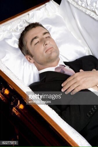 flixdeluxe's tweet image. when you really wanna die but there's a nicluke/lukola update