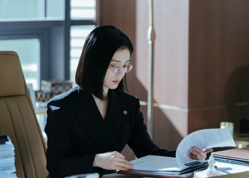 imbcenews's tweet photo. [TV톡] '굿파트너', 아! 맛있게 맵다
#굿파트너 #GoodPartner #장나라 #JangNaRa 
#남지현 #NamJihyun #iMBC

"자자 어설픈 단맛 로맨스 빼고 매콤하게 재판합시다."

장나라의 야무진 딕션은 속도 빠른 전개와 어려운 법률용어를 쫓기에 안성맞춤이다.

⬇️기사 Click Plz⬇️
https://t.co/00GkGnTjKS https://t.co/IGnkJsFctU