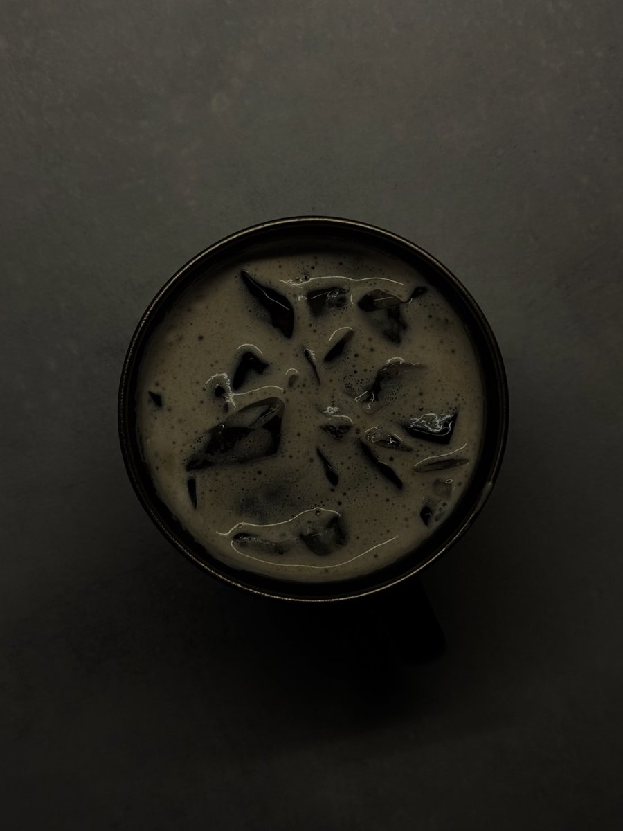 lunstic's tweet photo. early morning coffee https://t.co/3tqMWgVTgS